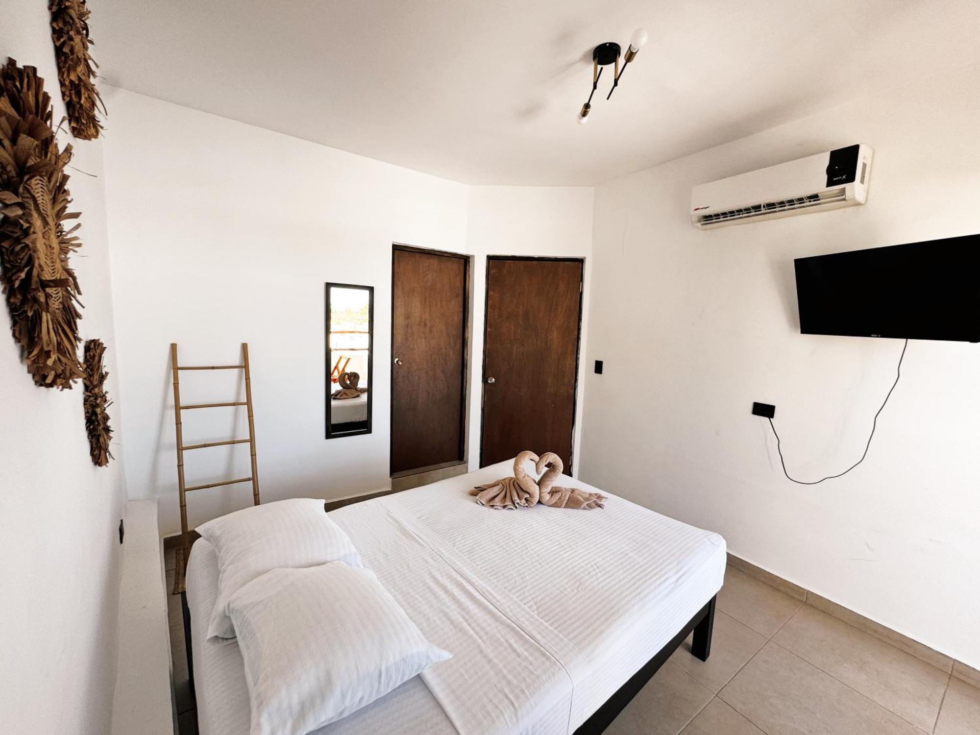 3B Wellness Hotel & Hostel Adults Only Playa del Carmen Esterno foto